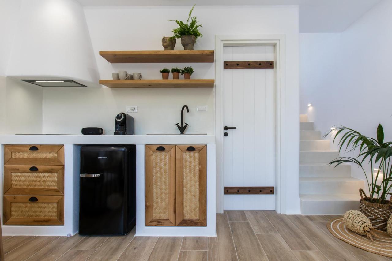 Arsenis Luxury Villas Pláka エクステリア 写真