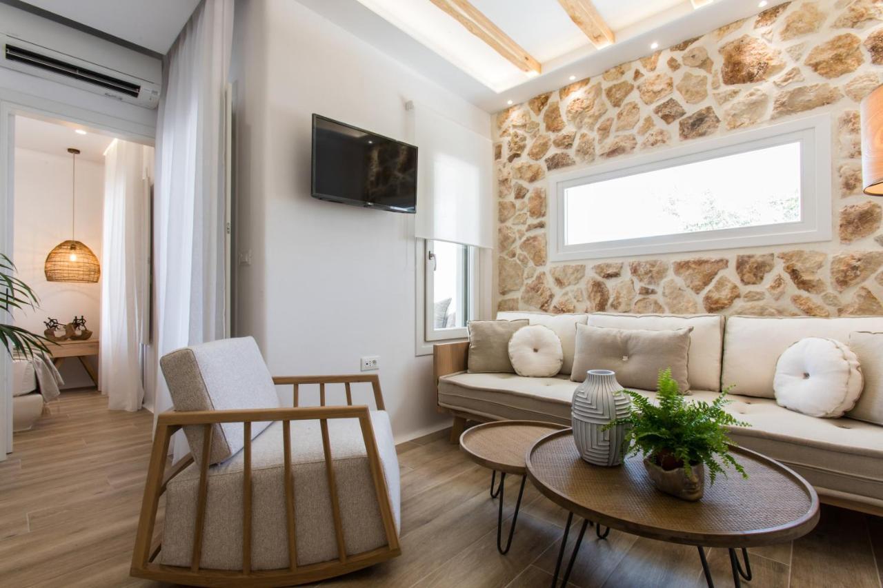 Arsenis Luxury Villas Pláka エクステリア 写真